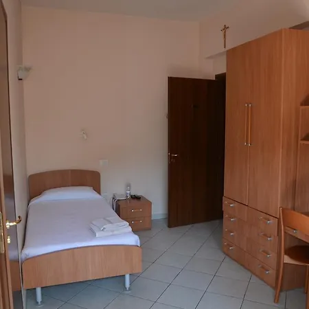 Casa Per Ferie Cardinal G. Guarino