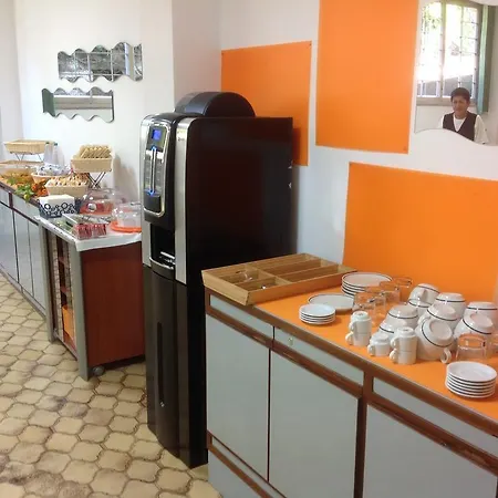 Casa Per Ferie Cardinal G. Guarino * روما