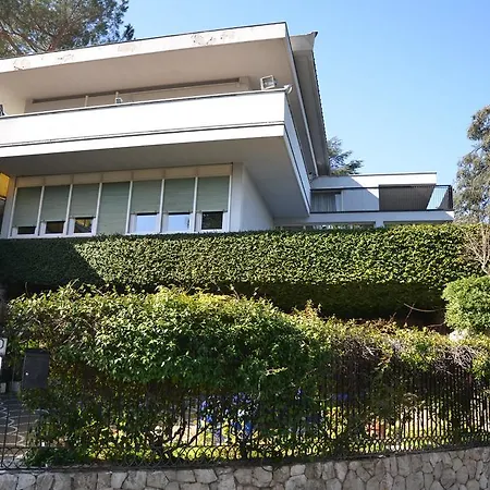 Casa Per Ferie Cardinal G. Guarino فندق مبيت وإفطار روما