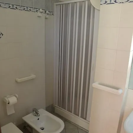 Casa Per Ferie Cardinal G. Guarino فندق مبيت وإفطار روما