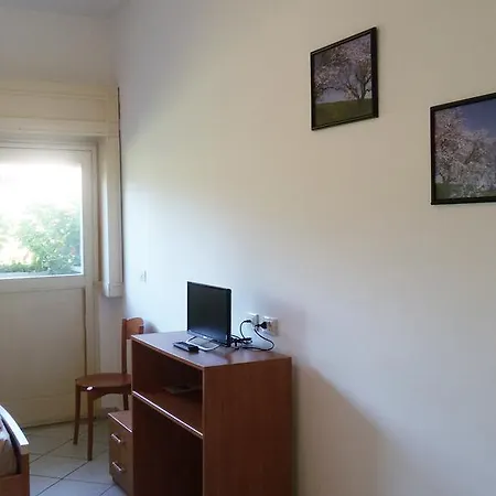 فندق مبيت وإفطار Casa Per Ferie Cardinal G. Guarino