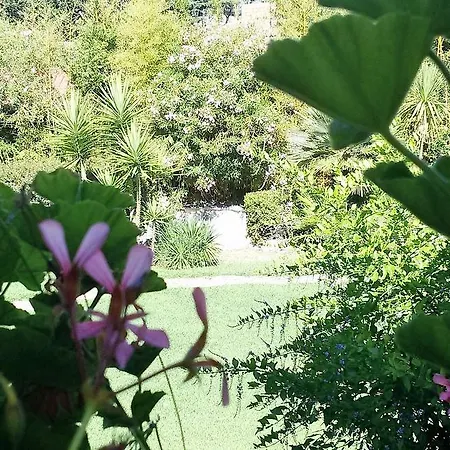 فندق مبيت وإفطار Casa Per Ferie Cardinal G. Guarino