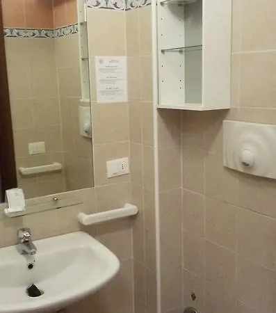 Casa Per Ferie Cardinal G. Guarino روما