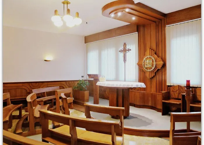 Casa Per Ferie Cardinal G. Guarino * Ρώμη