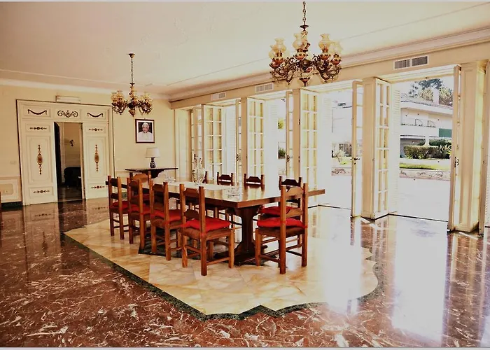 Casa Per Ferie Cardinal G. Guarino Bed and Breakfast Ρώμη