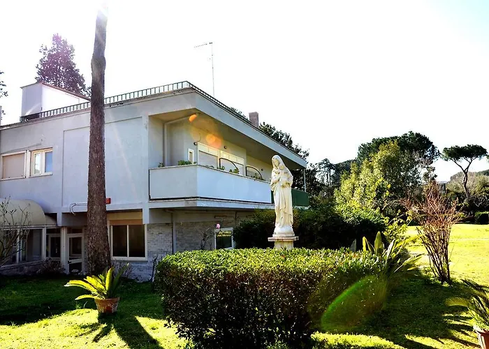 Casa Per Ferie Cardinal G. Guarino *
