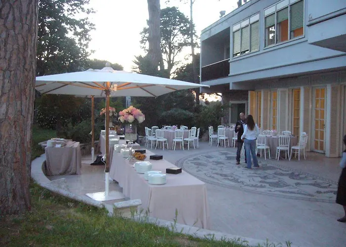 Casa Per Ferie Cardinal G. Guarino Bed and Breakfast *