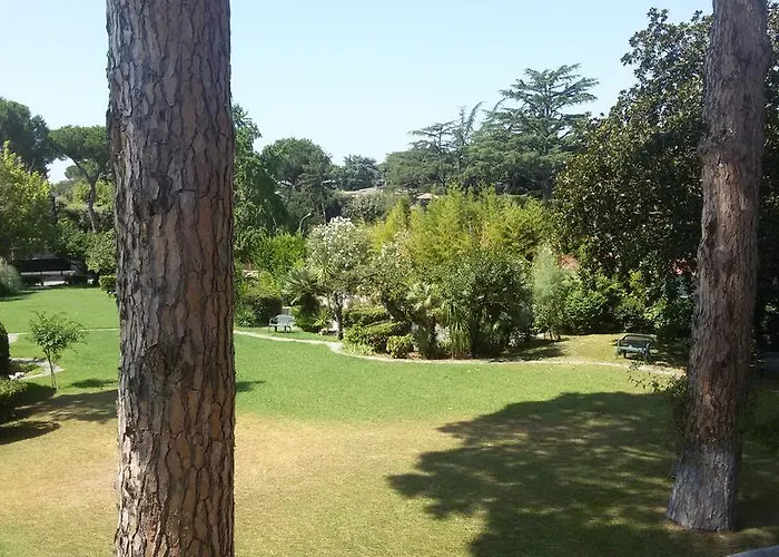 Casa Per Ferie Cardinal G. Guarino Ρώμη