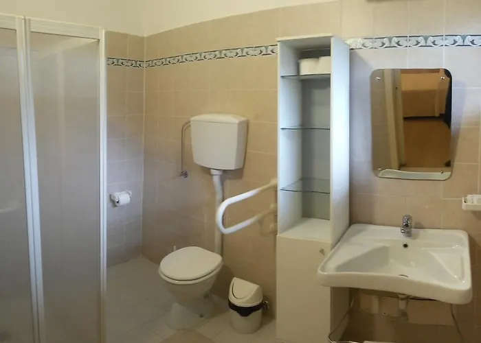 Casa Per Ferie Cardinal G. Guarino Bed and Breakfast *