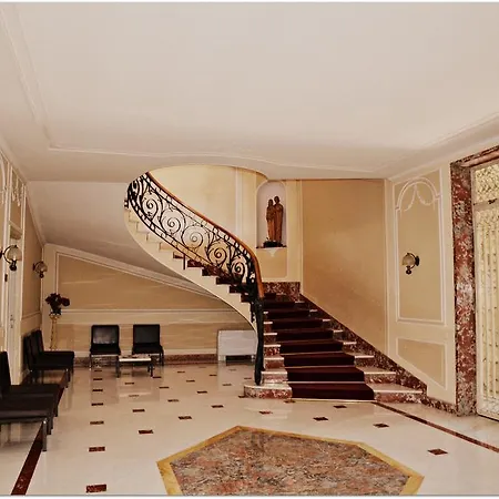 Casa Per Ferie Cardinal G. Guarino Frühstückspension