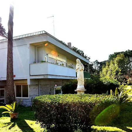 Casa Per Ferie Cardinal G. Guarino *